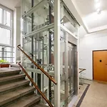 Metro Raclawicka Standard Apartment